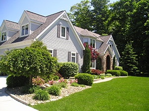 Landscapers and Lawncare Services in Cedar Rapids, IA
